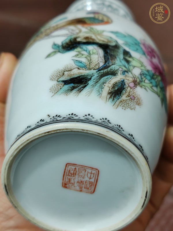 古玩陶瓷粉彩花鳥紋花蘭瓶真品鑒賞圖