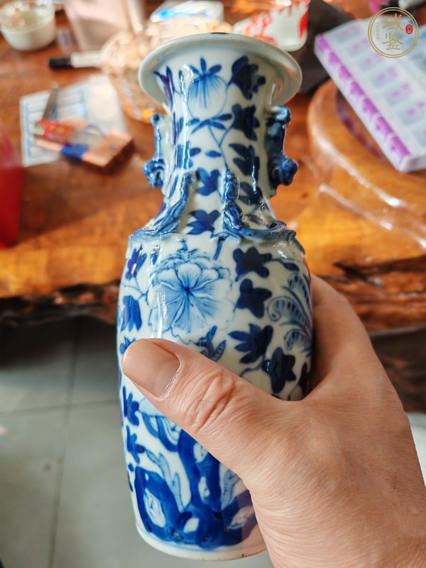 古玩陶瓷青花瓶真品鑒賞圖