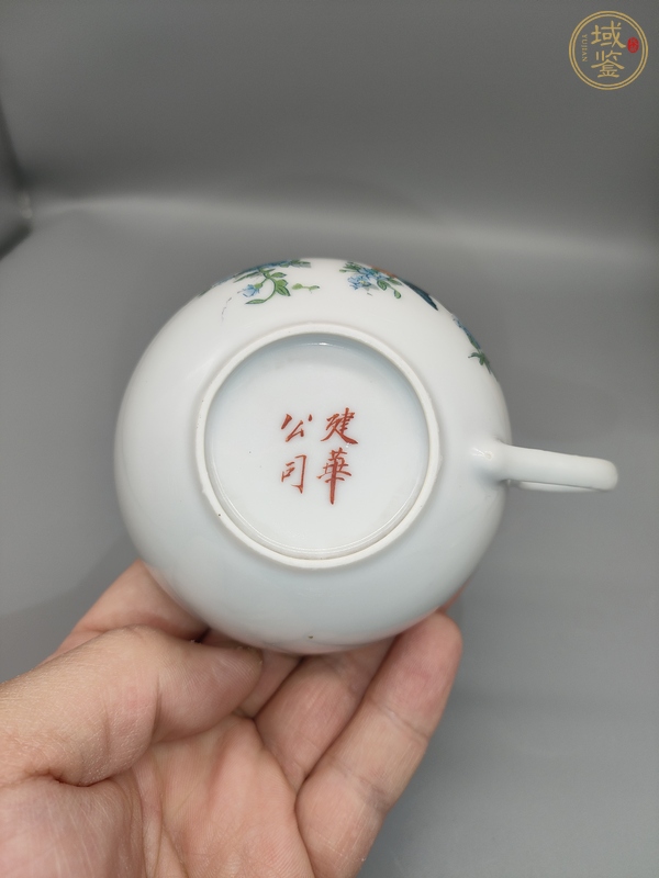 古玩陶瓷粉彩花鳥紋茶杯真品鑒賞圖