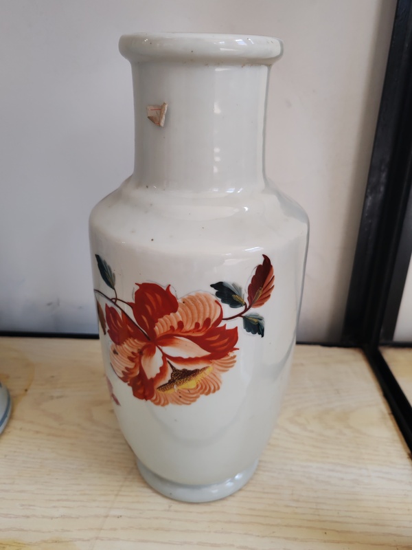 古玩陶瓷粉彩花卉紋棒槌瓶拍賣,當前價格500元