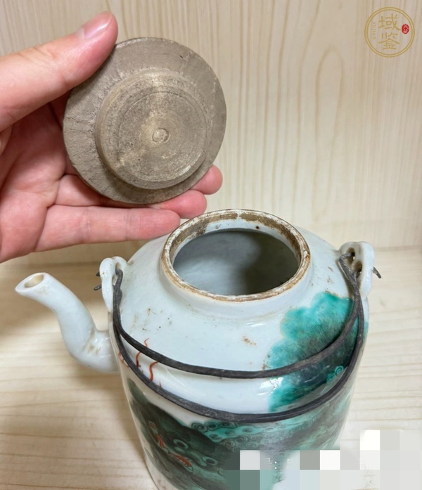 古玩陶瓷提梁彩壺真品鑒賞圖