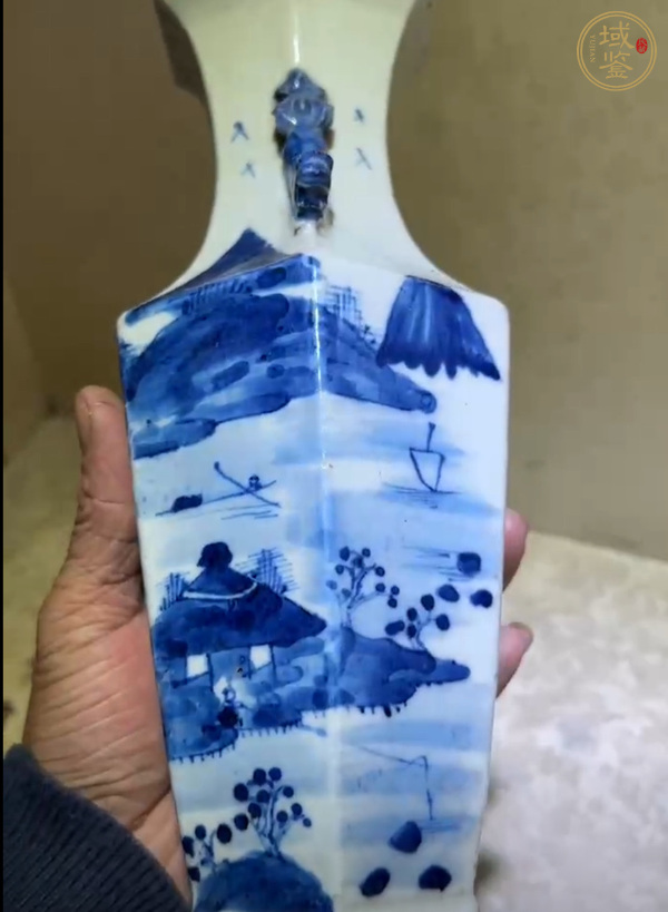 古玩陶瓷山水紋青花瓶真品鑒賞圖