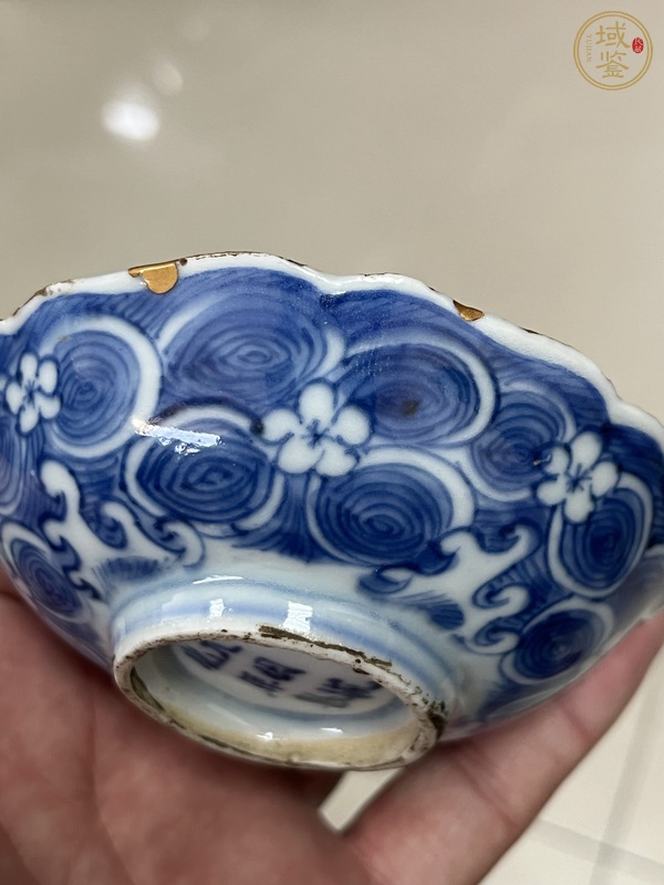 古玩陶瓷青花留白花卉兔子花口碟真品鑒賞圖