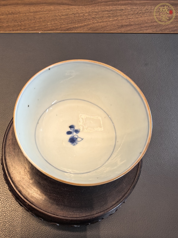 古玩陶瓷青花花卉紋茶圓真品鑒賞圖