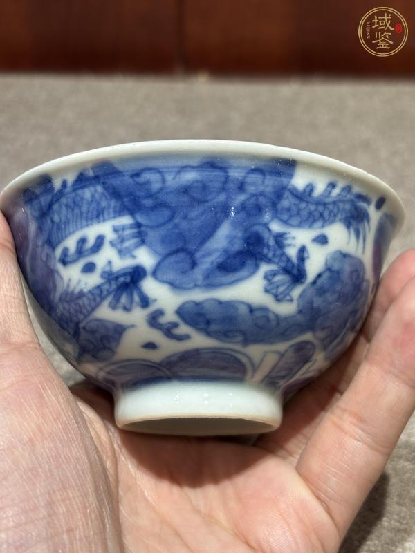 古玩陶瓷青花趕珠龍紋茶圓真品鑒賞圖