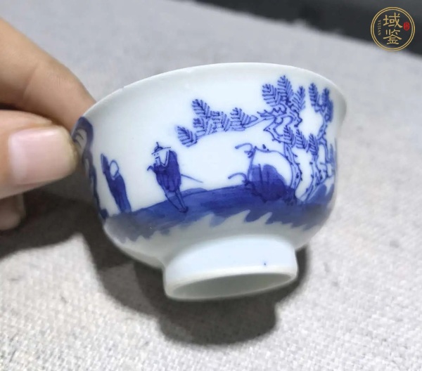 古玩陶瓷松下問童子青花杯真品鑒賞圖