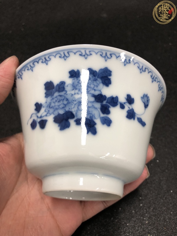 古玩陶瓷清光緒 青花折枝花卉紋蓋碗身真品鑒賞圖