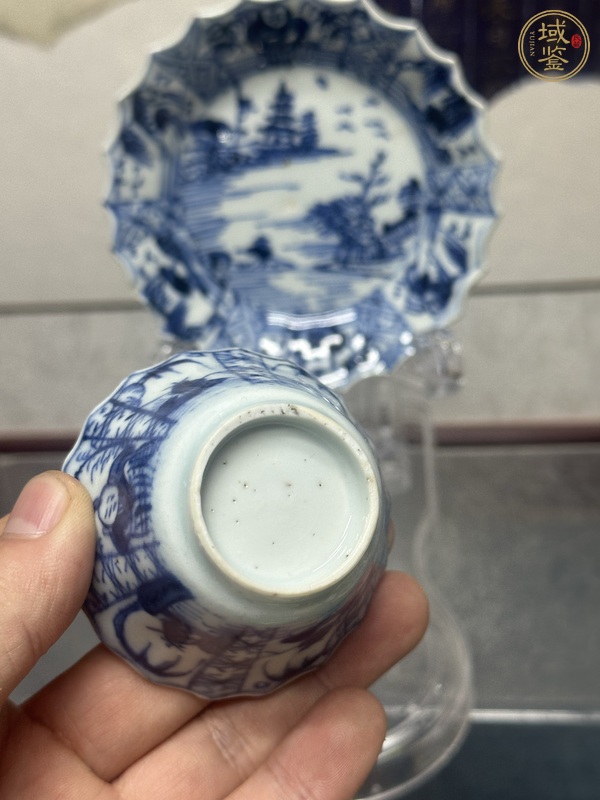 古玩陶瓷山水紋青花杯盤真品鑒賞圖