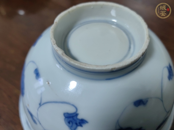 古玩陶瓷花卉紋青花碗真品鑒賞圖