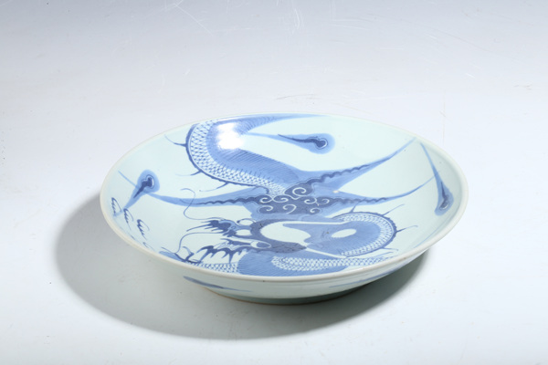 古玩陶瓷清·青花過墻龍紋大盤拍賣,當前價格7500元