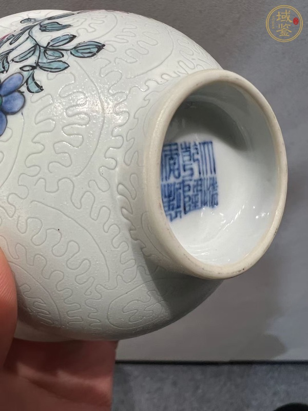 古玩陶瓷粉彩壓道花卉紋茶圓真品鑒賞圖