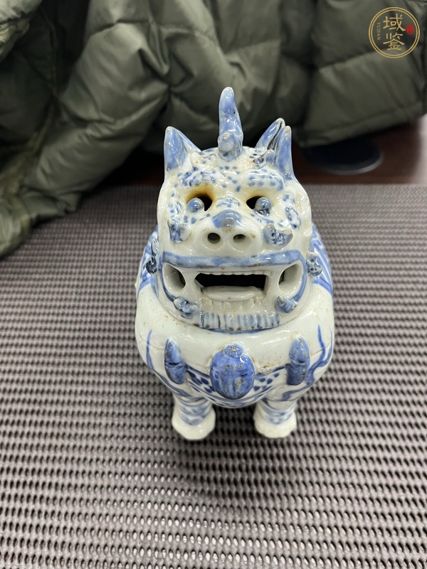 古玩陶瓷瑞獸香薰真品鑒賞圖