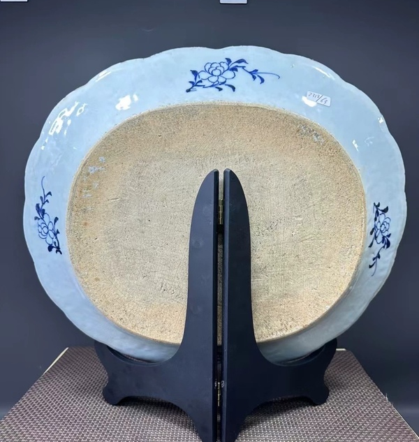 古玩陶瓷乾隆青花麻姑獻壽花口大盤拍賣,當前價格5280元