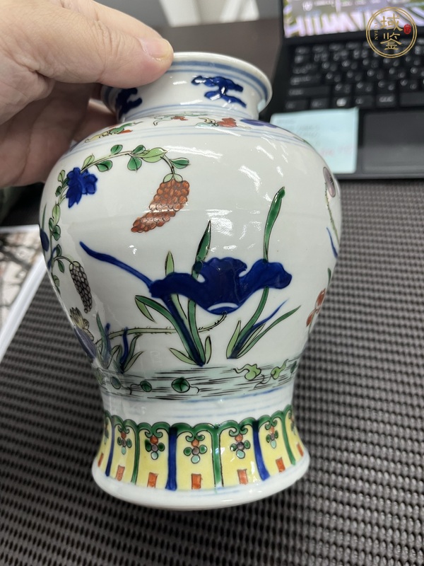 古玩陶瓷青花五彩罐真品鑒賞圖