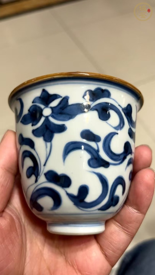 古玩陶瓷青花纏枝花卉紋杯 真品鑒賞圖