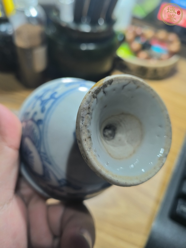 古玩陶瓷青花淡描花卉紋高足杯真品鑒賞圖