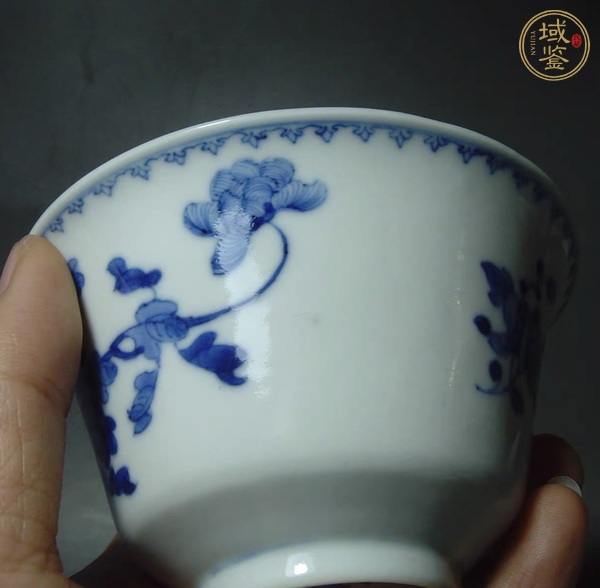 古玩陶瓷清光緒青花花卉紋茶圓真品鑒賞圖