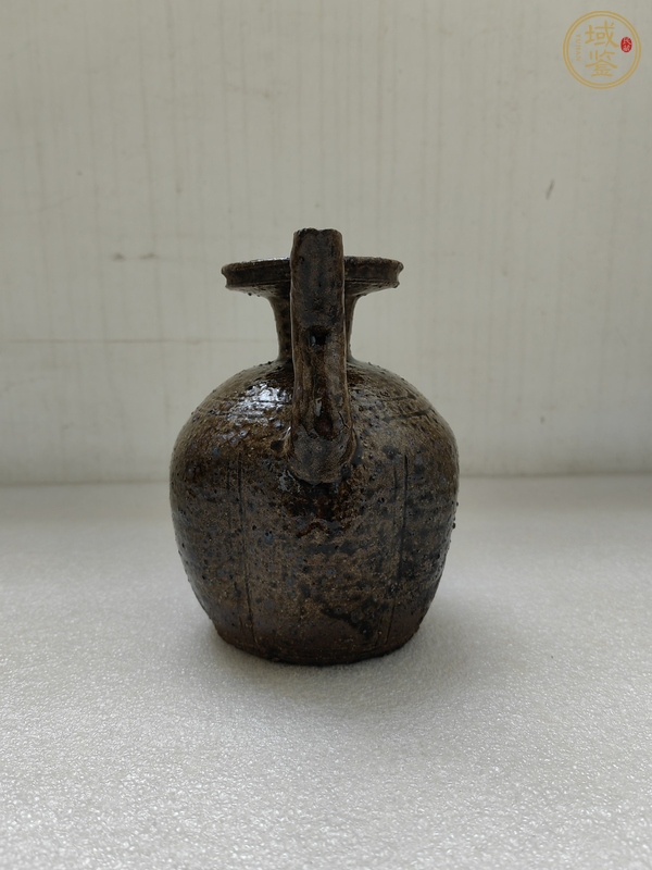 古玩陶瓷褐釉瓜楞執(zhí)壺真品鑒賞圖