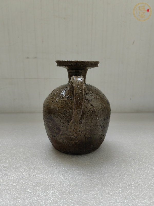 古玩陶瓷褐釉瓜楞執(zhí)壺真品鑒賞圖