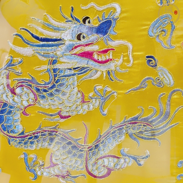 古玩雜項(xiàng)龍紋繡片真品鑒賞圖