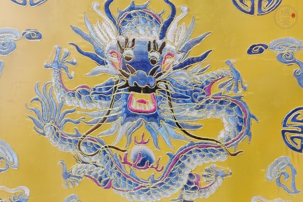 古玩雜項(xiàng)龍紋繡片真品鑒賞圖