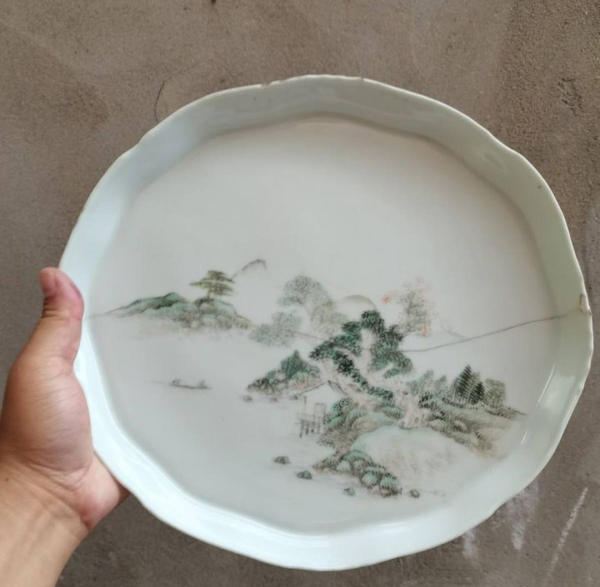 古玩陶瓷淺絳彩山水人物紋茶盤拍賣,當前價格0元