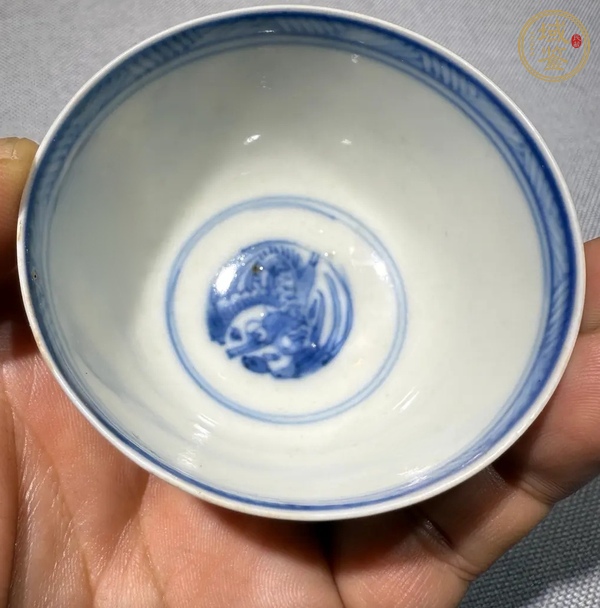 古玩陶瓷青花花卉紋茶杯，疑似復(fù)窯真品鑒賞圖