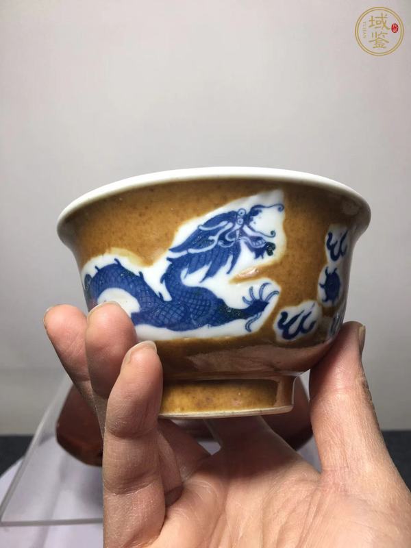 古玩陶瓷龍紋杯真品鑒賞圖