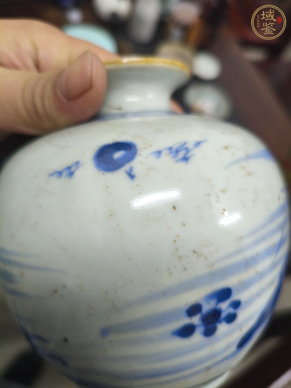 古玩陶瓷山水紋青花石榴尊真品鑒賞圖