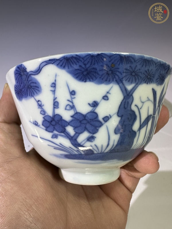 古玩陶瓷青花歲寒三友圖蓋碗真品鑒賞圖