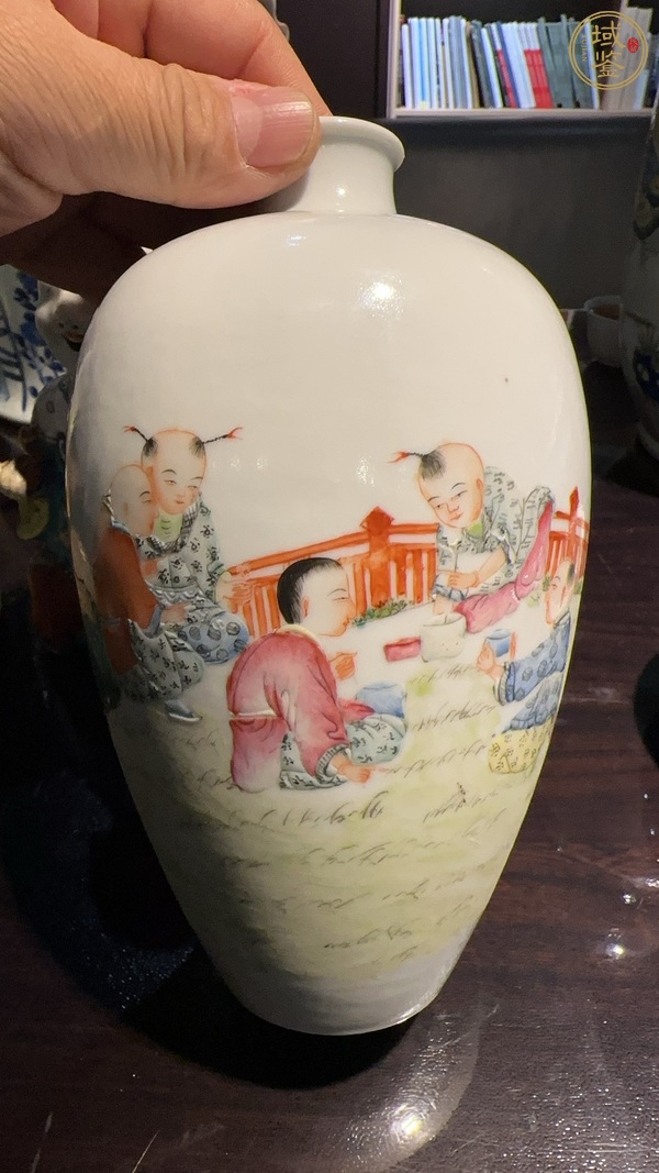 古玩陶瓷粉彩嬰戲圖梅瓶真品鑒賞圖