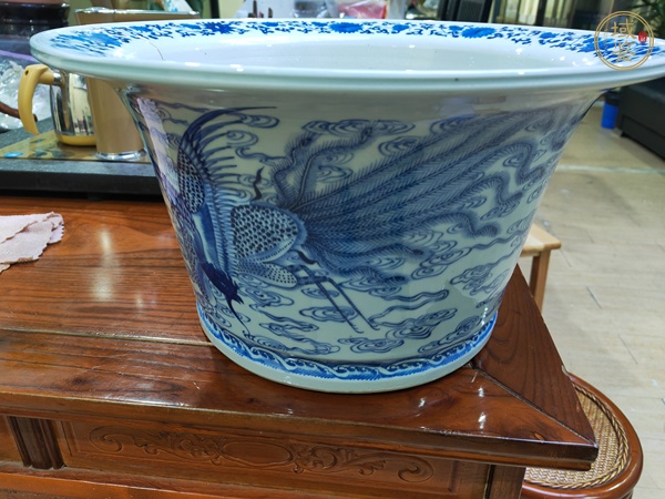 古玩陶瓷青花花盆真品鑒賞圖