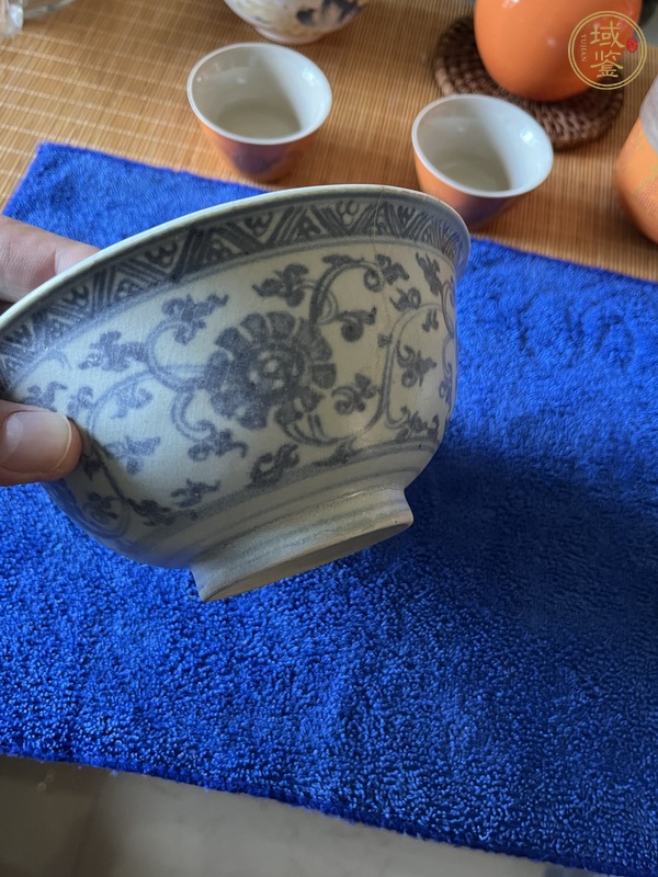 古玩陶瓷青花夔龍紋茶碗真品鑒賞圖