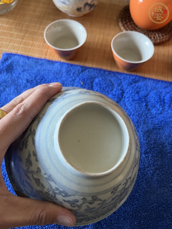 古玩陶瓷青花夔龍紋茶碗真品鑒賞圖