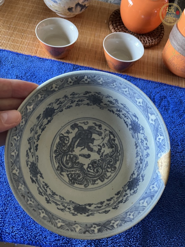 古玩陶瓷青花夔龍紋茶碗真品鑒賞圖