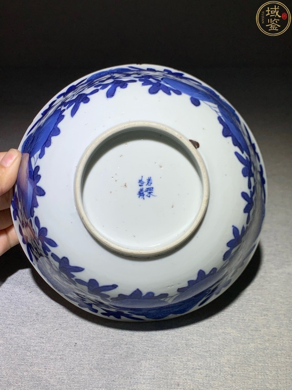 古玩陶瓷青花纏枝花卉紋碗拍賣,當(dāng)前價(jià)格1700元