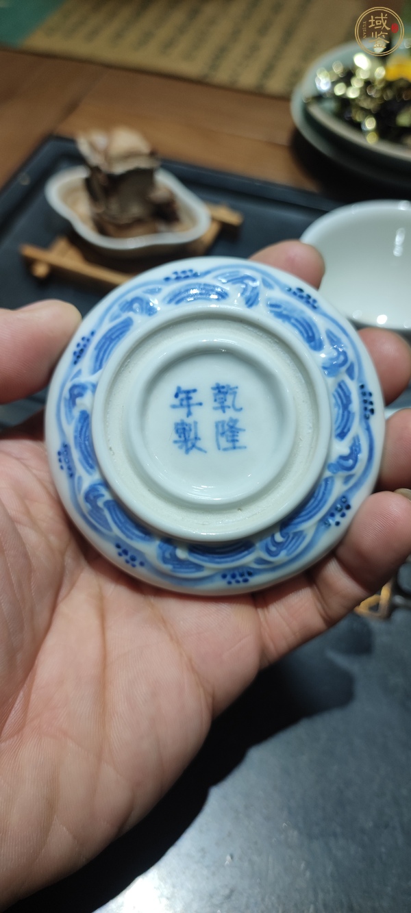 古玩陶瓷青花趕珠龍紋印盒真品鑒賞圖