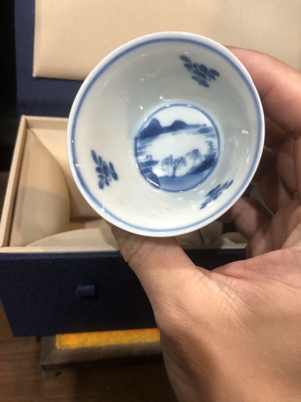 古玩陶瓷（精品品茗杯）清·康熙·訪友圖·青花品茗杯一對拍賣，當(dāng)前價格1434元