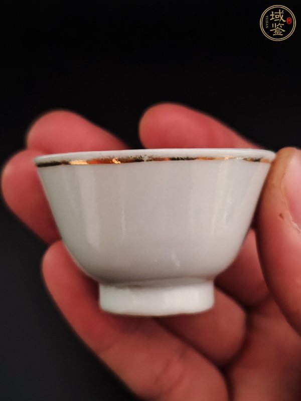 古玩陶瓷白釉茶杯真品鑒賞圖