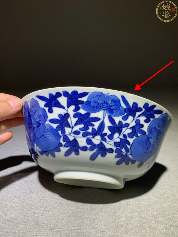 古玩陶瓷青花纏枝花卉紋碗拍賣,當(dāng)前價(jià)格1700元