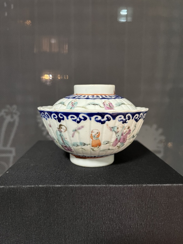 古玩陶瓷粉彩人物故事瓜棱蓋碗拍賣(mài),當(dāng)前價(jià)格1500元