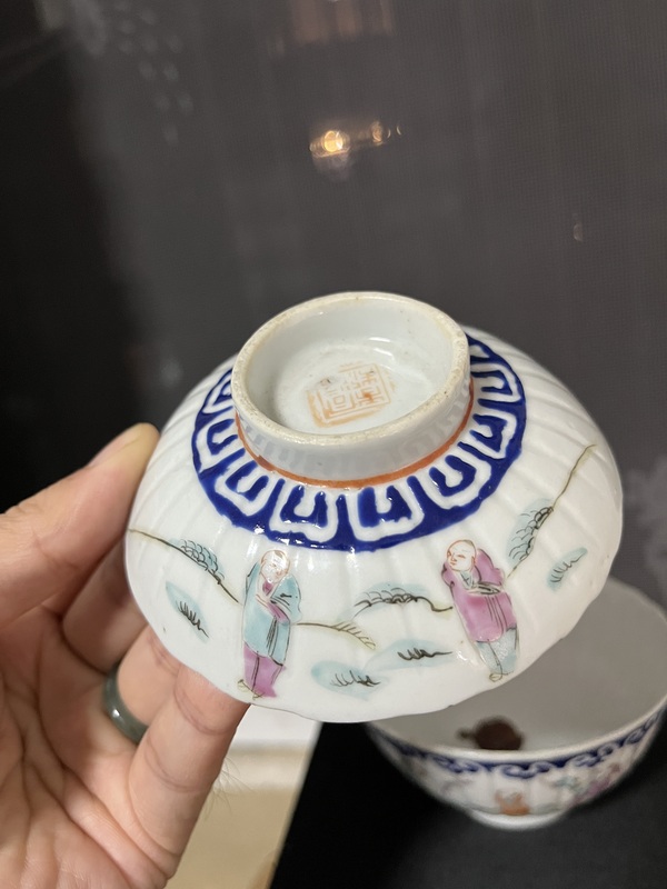 古玩陶瓷粉彩人物故事瓜棱蓋碗拍賣(mài),當(dāng)前價(jià)格1500元
