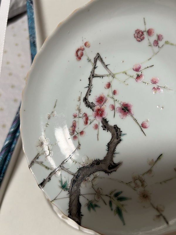 古玩陶瓷粉彩梅花紋花口盤拍賣,當前價格20000元
