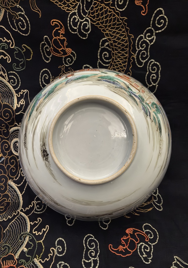 古玩陶瓷雍正粉彩山水人物紋墩式大碗(口徑23.8厘米)拍賣,當前價格8888元