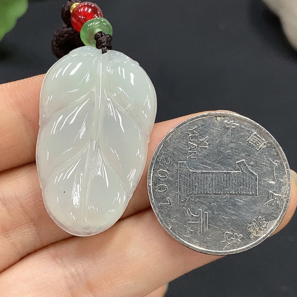 古玩玉器71天然翡翠葉型掛墜拍賣,當前價格270元