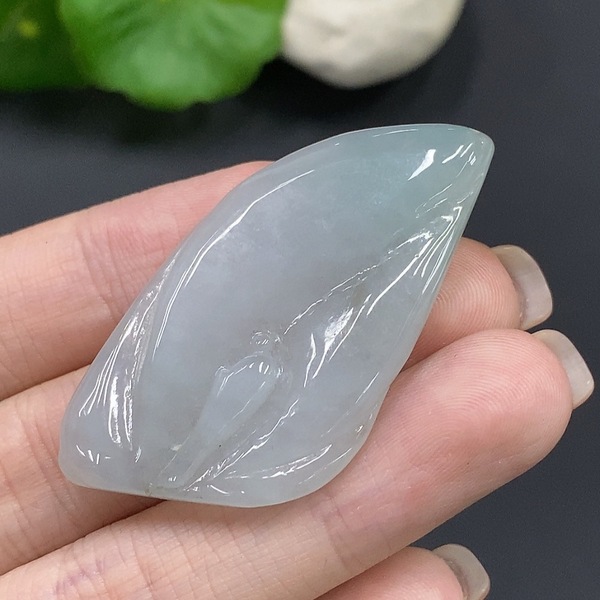 古玩玉器76天然翡翠雕刻悟道題材掛墜拍賣,當前價格350元