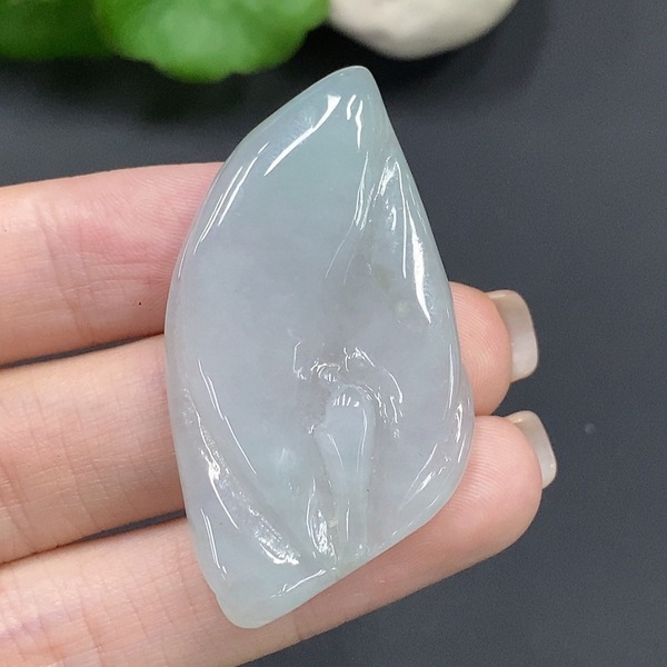 古玩玉器76天然翡翠雕刻悟道題材掛墜拍賣,當前價格350元