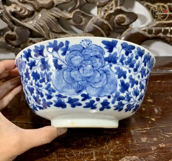 古玩陶瓷青花花卉紋碗真品鑒賞圖