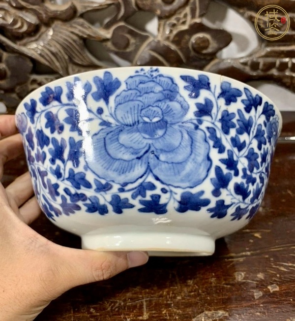 古玩陶瓷青花花卉紋碗真品鑒賞圖