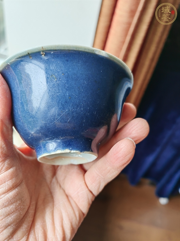 古玩陶瓷霽藍(lán)釉茶碗真品鑒賞圖